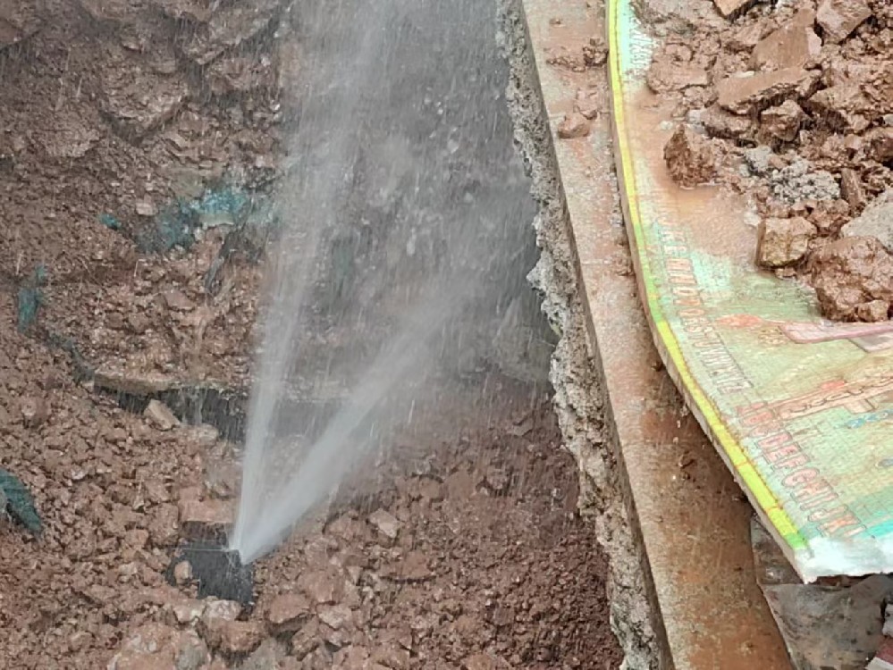 船营区消防水管漏水检测定点开挖